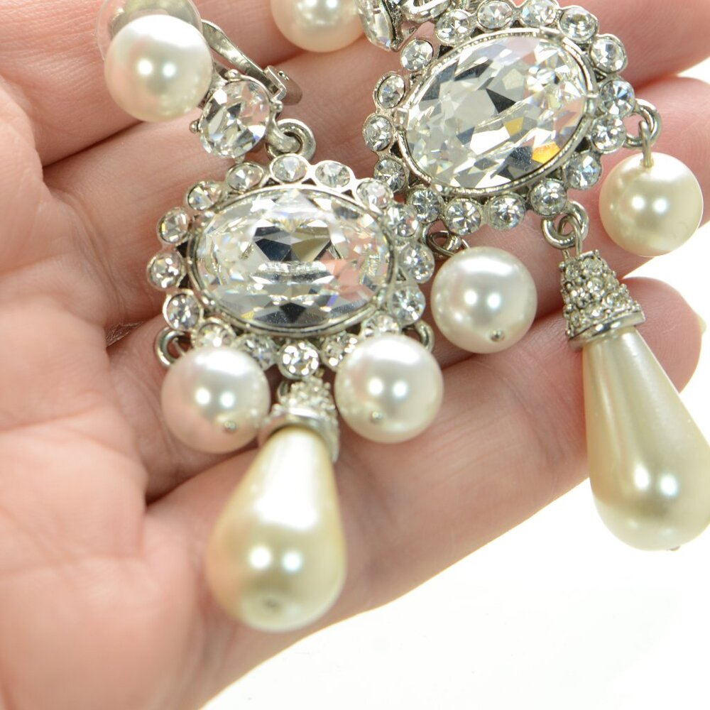 100% Authentic! Oscar de la Renta Crystal & Faux Pearl drop Earrings - Picture 6 of 9